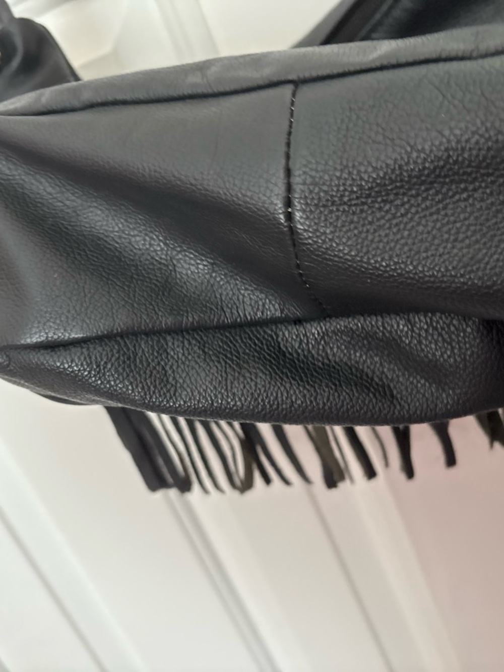Black Fringe Genuine Leather Shoulder Bag - Picture 4 of 7